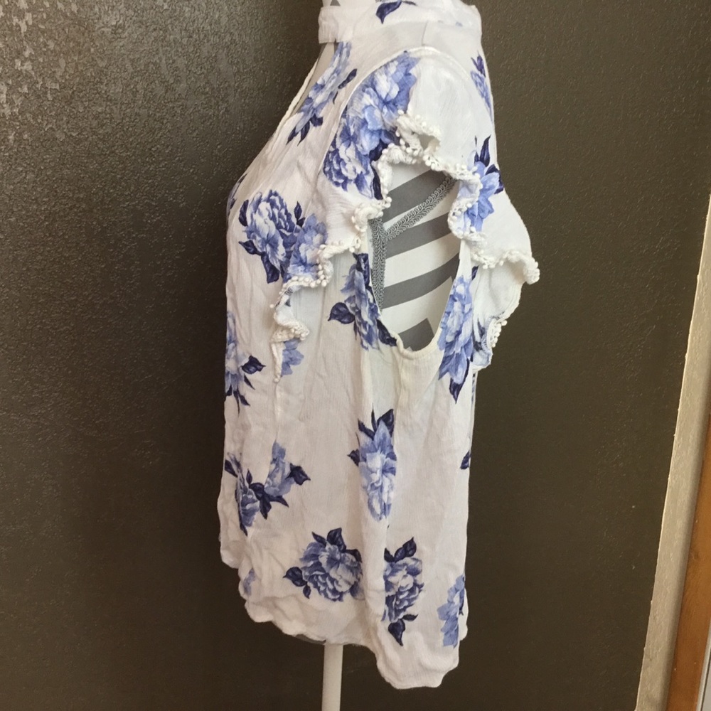 BLU PEPPER NWT PEASANT TOP - Picture 4 of 6